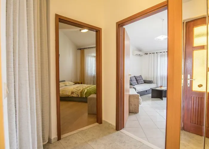 Ivana * Biograd Na Moru